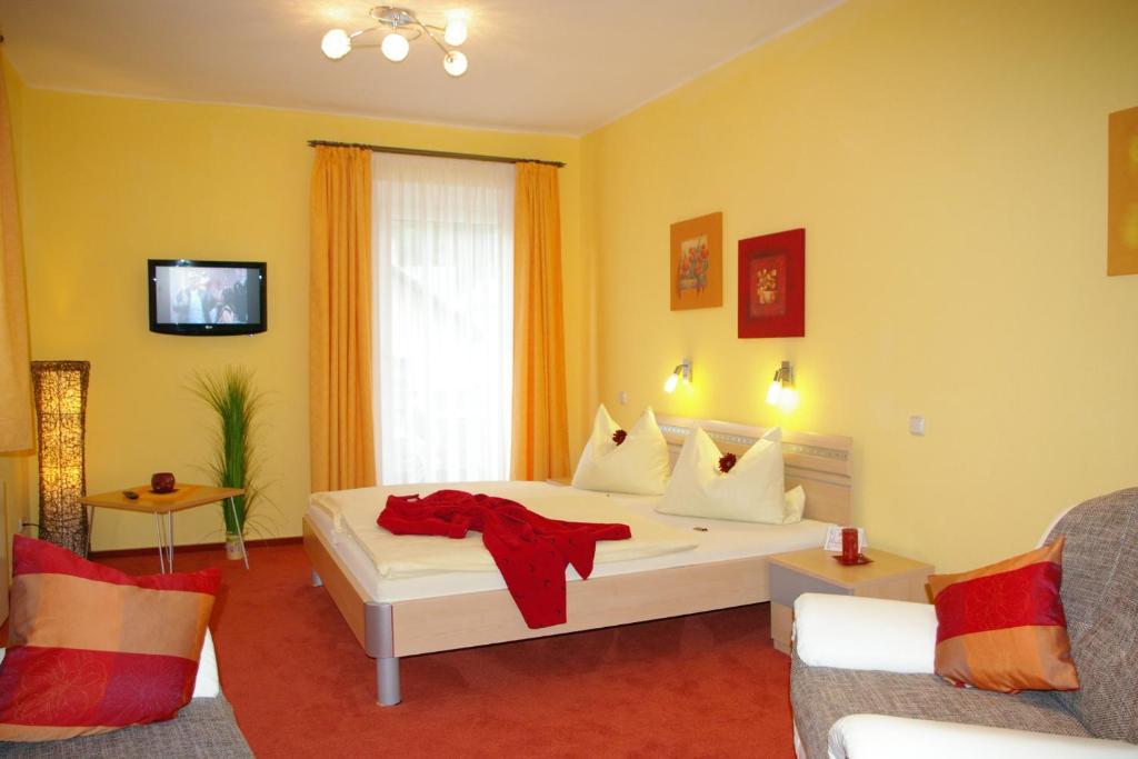 Hotel Heissinger Bad Berneck im Fichtelgebirge Oda fotoğraf
